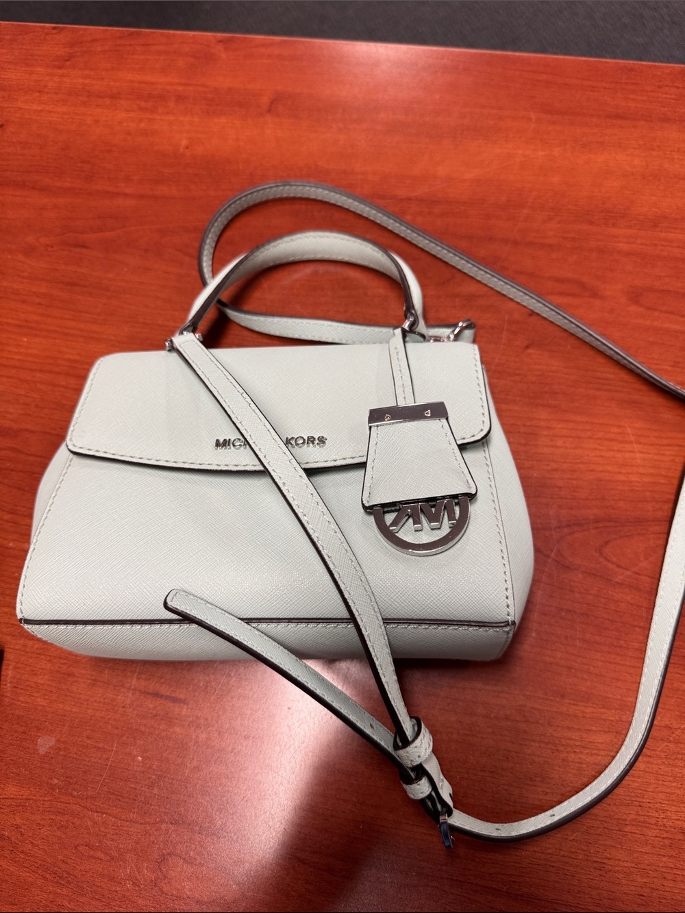 Michael Kors purse // 092539